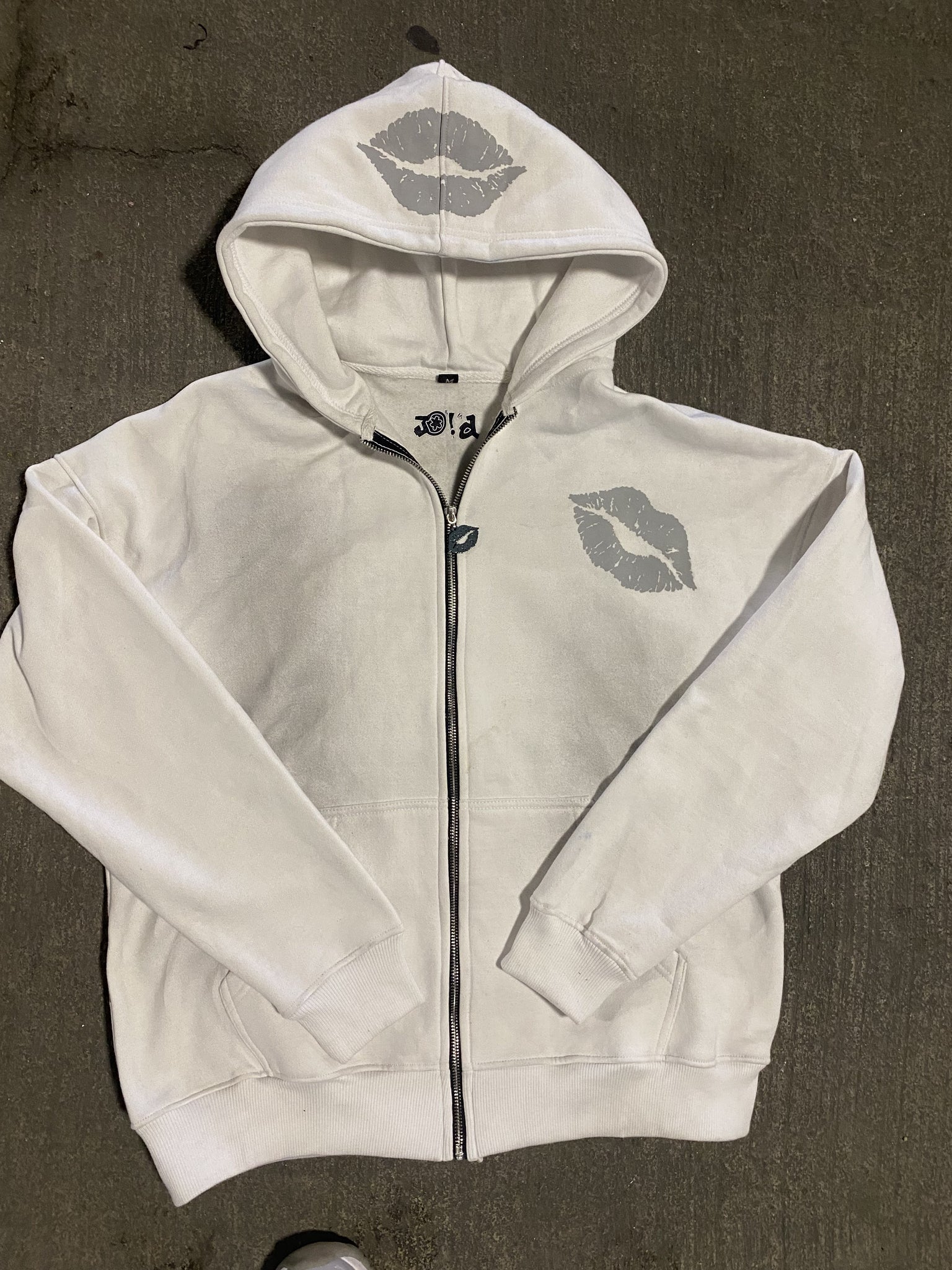 CLOUDED KISSES ZIPUP